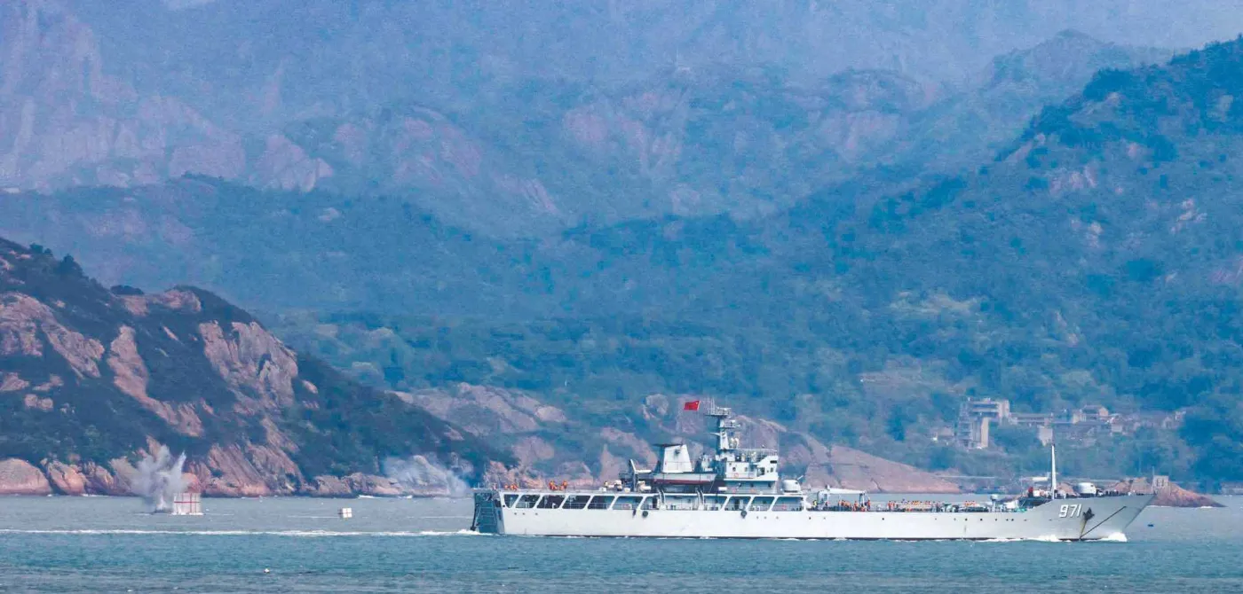 (Nie)pokojowa misja Xi Jinpinga
