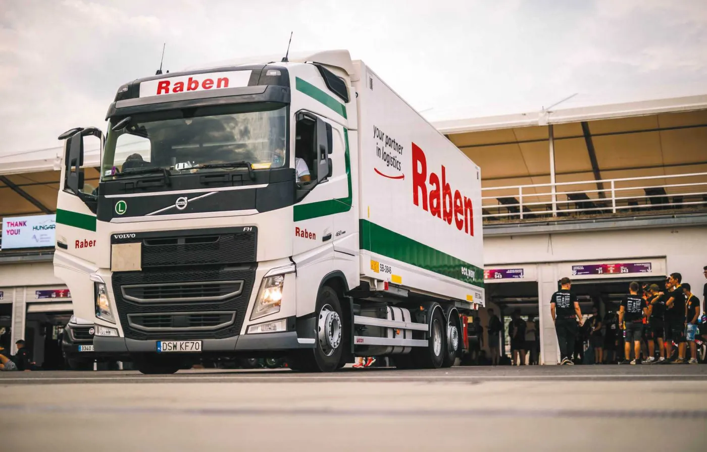 Raben z bolidem przez Europę