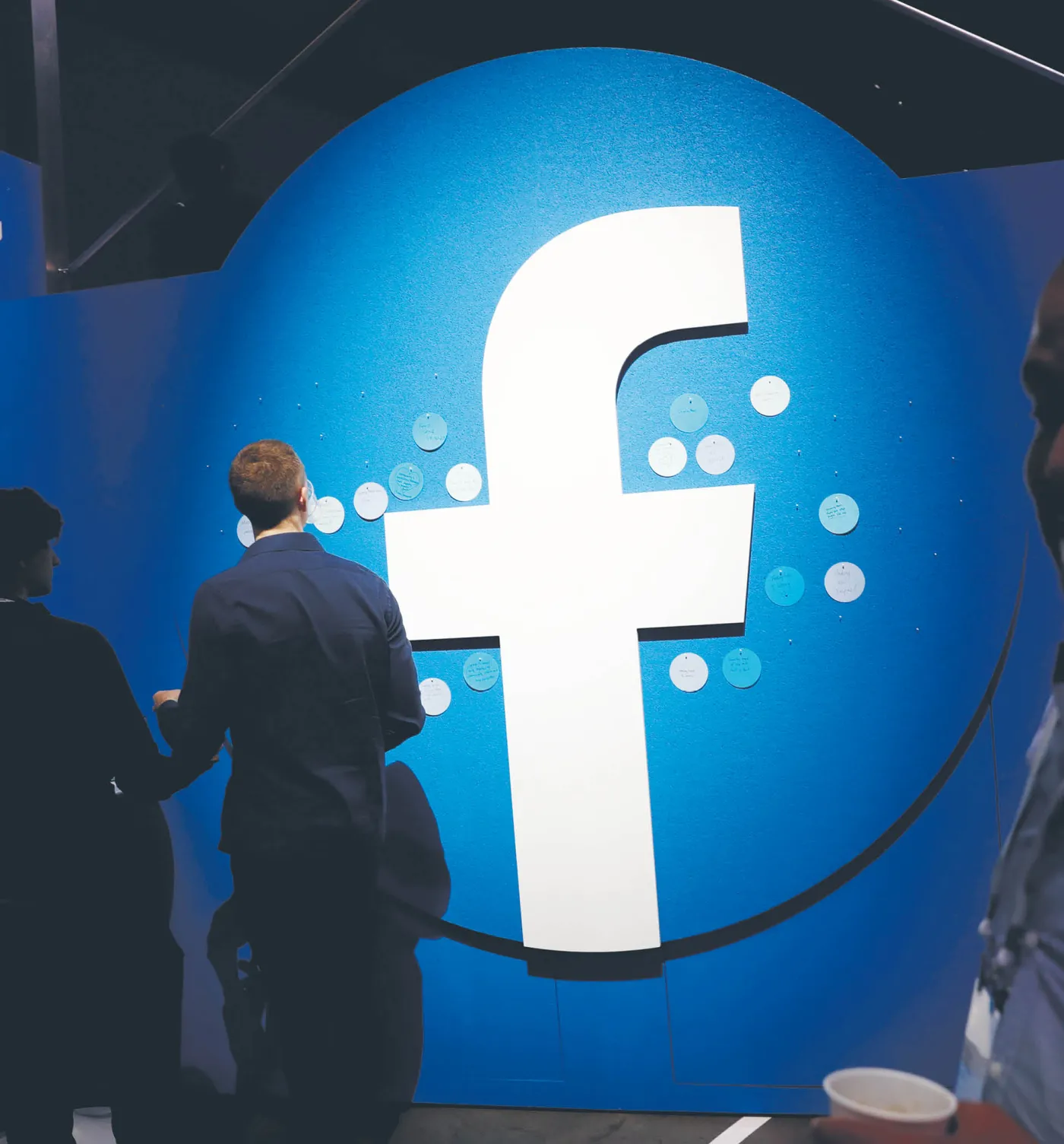 Resort sprawiedliwości tworzy narzędzia do karania platform internetowych