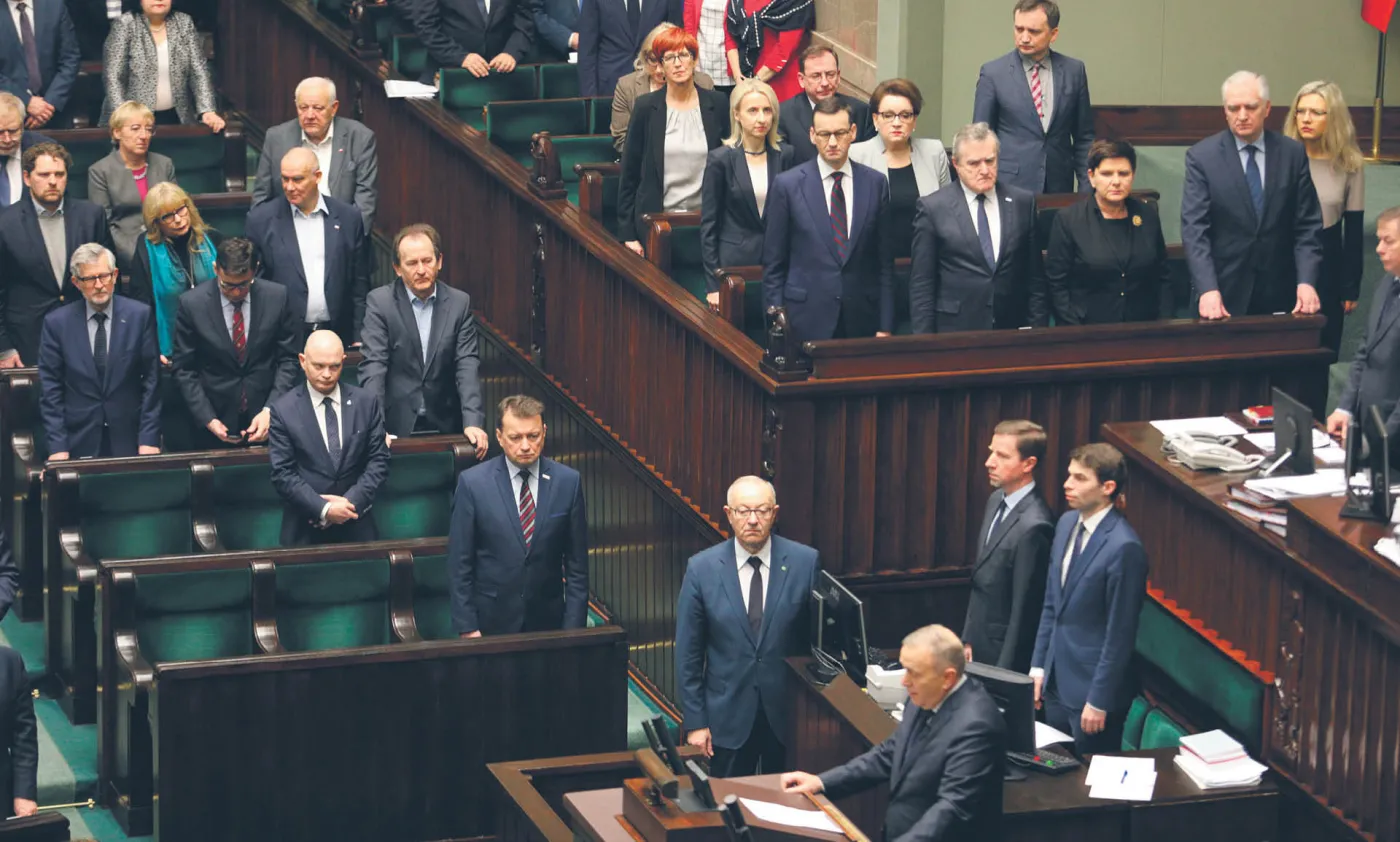 Cisza ponad podziałami