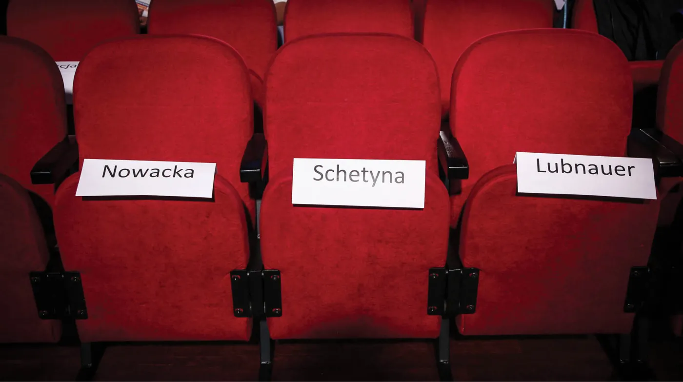 Zimna wojna w anty-PiS