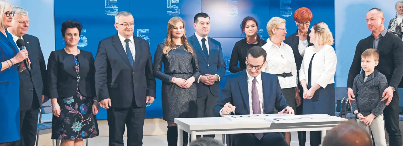 Minister finansów dystansuje się od obietnic PiS