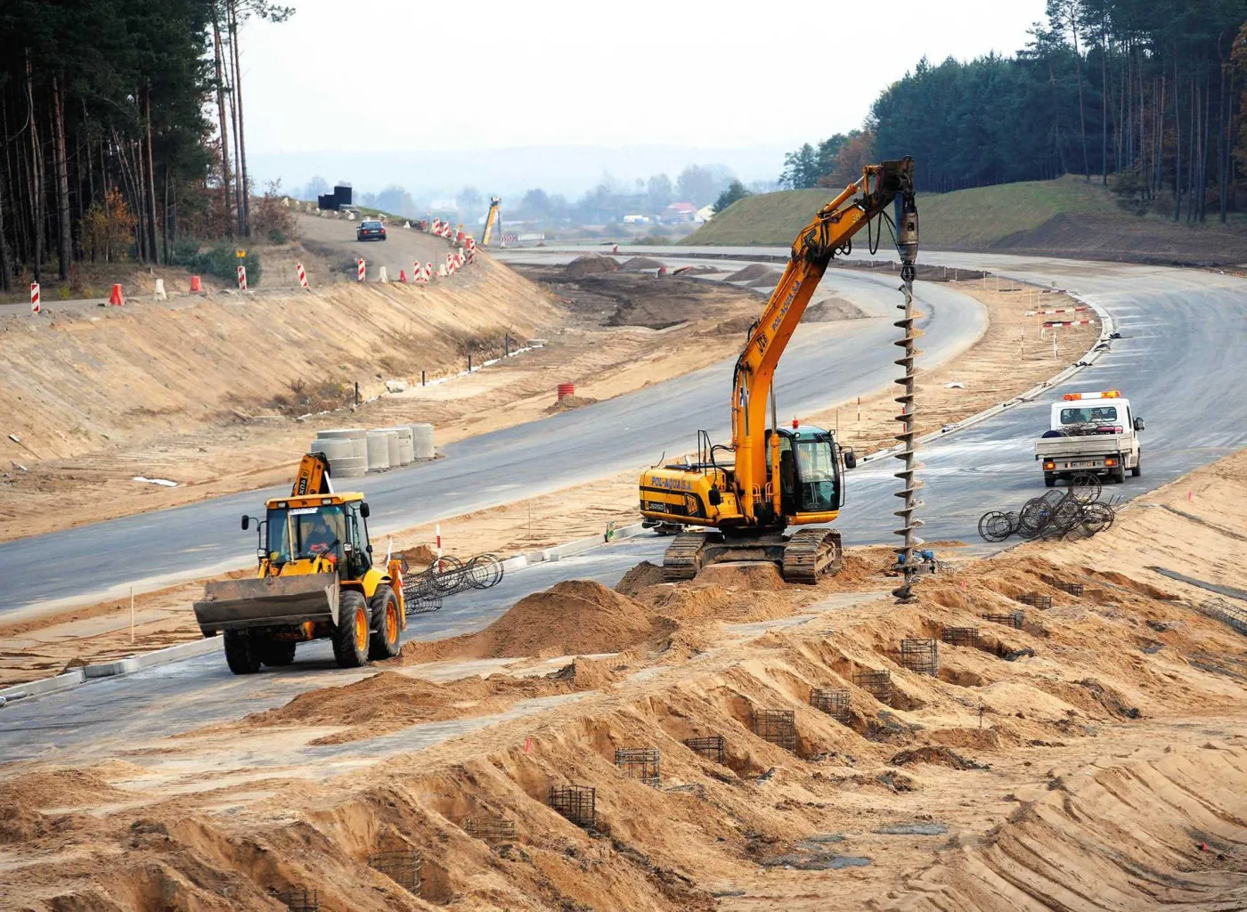 Mniej, gorzej, biedniej