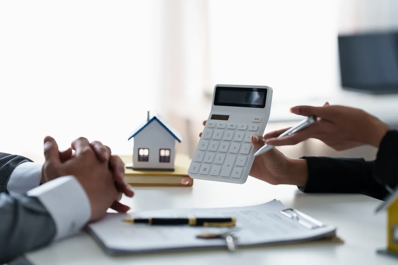 Opłaty notarialne 2026: ile zapłacisz przy zakupie lub dziedziczeniu nieruchomości