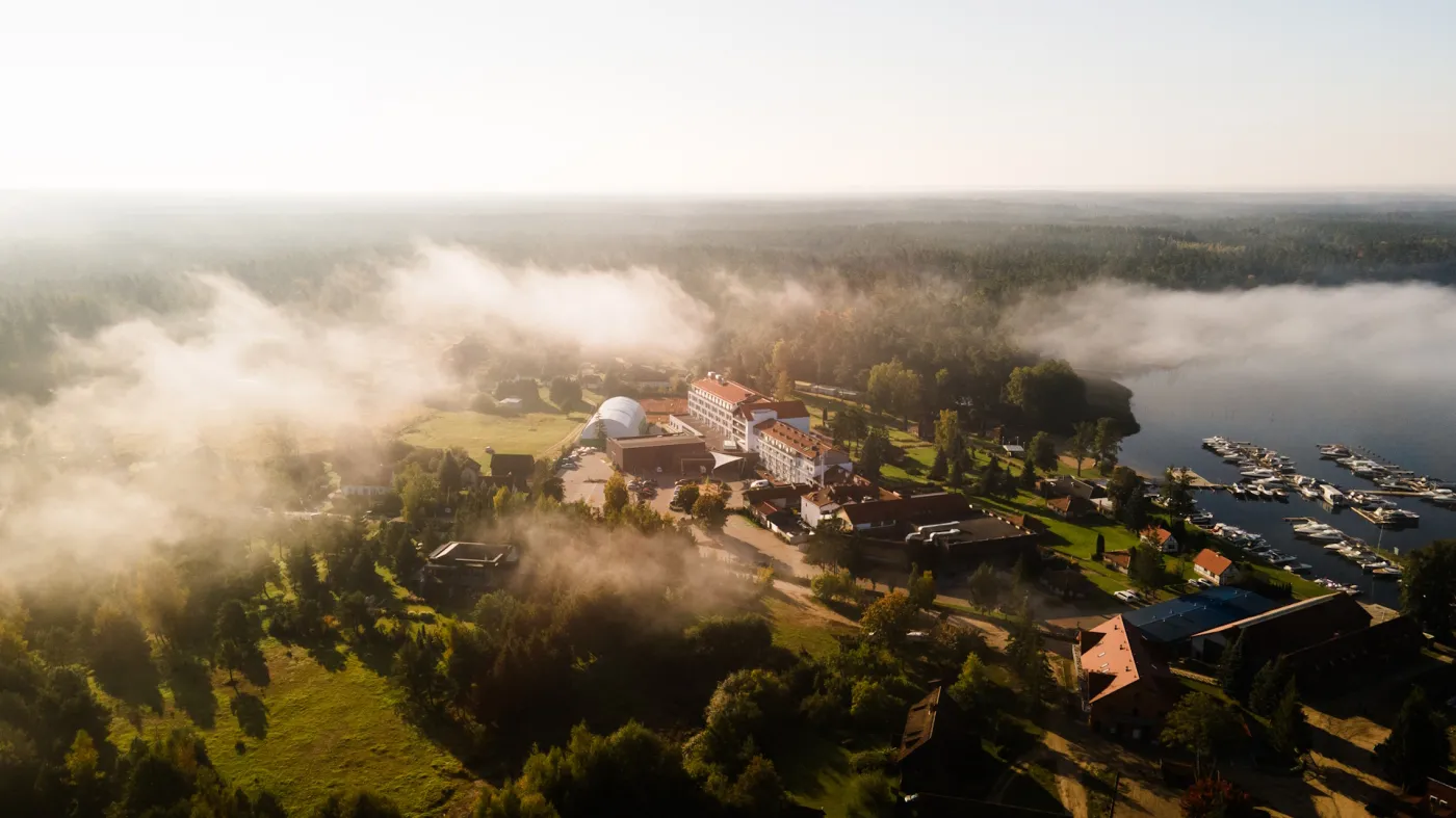 Hotel Mazurski Raj: Harmonia z naturą i luksusowy odpoczynek na Mazurach
