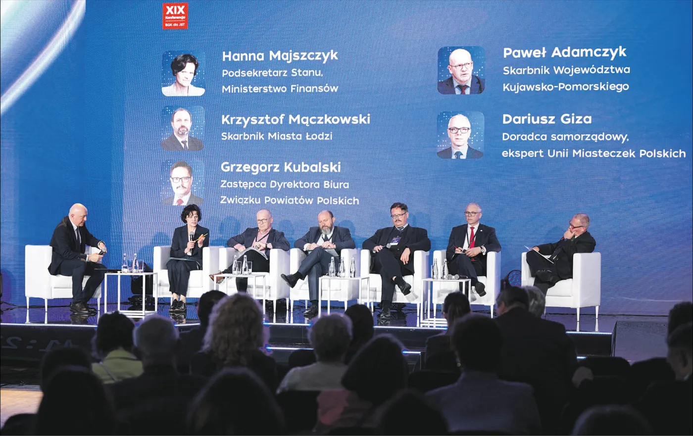 a572cb70-b4fb-4de9-b9f4-2c3880900fd7-39152573.jpg