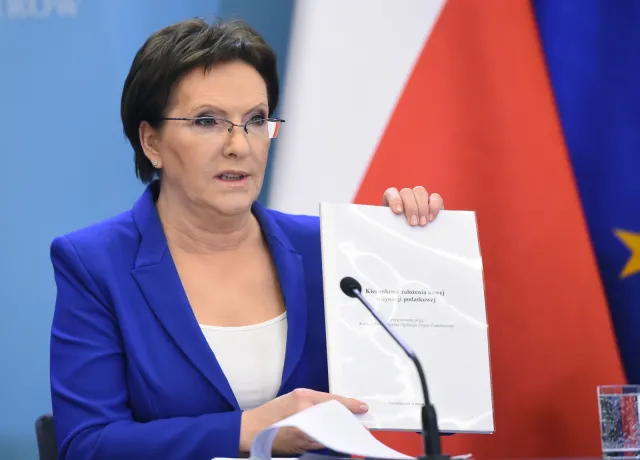 Premier Kopacz leci na szczyt UE ws. sankcji wobec Rosję