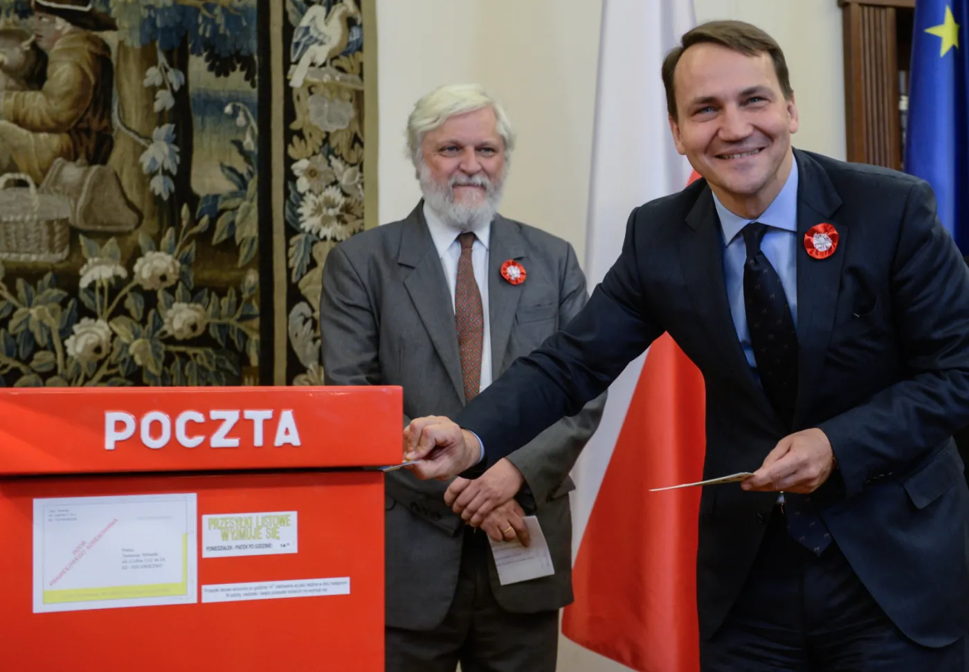 Radosław Sikorski podczas konferencji inaugurującej ogólnopolską akcję "Mamy Niepodległą! 2014"