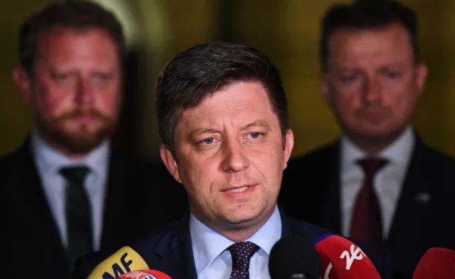 Odwołanie Banasia? Dworczyk: Trudno znaleźć inną drogę prawną niż zmiana konstytucji