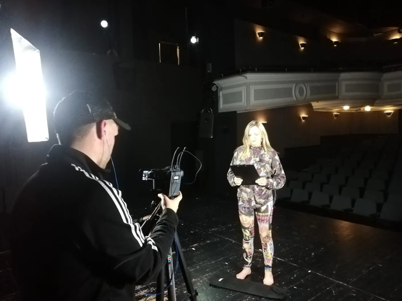 Kobiecy Dramatyczny kolektyw i Monika Strzępka: Orędzie na Międzynarodowy Dzień Teatru