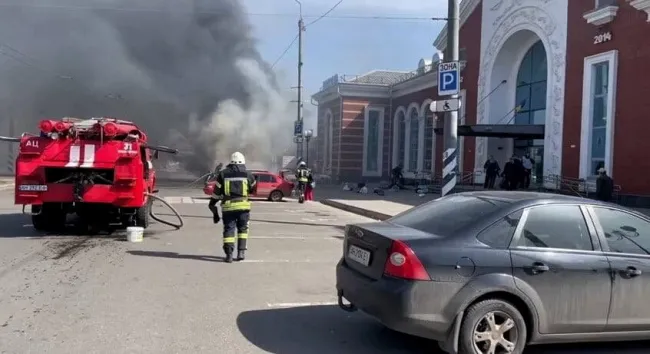 Ostrzał rakietowy dworca kolejowego w Kramatorsku. Liczba ofiar wzrosła do 50