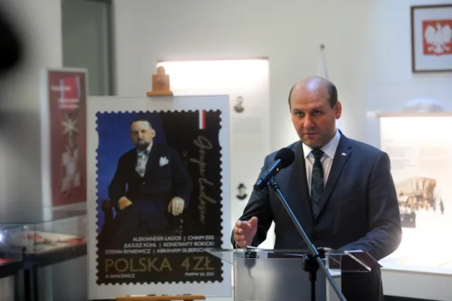 Dlaczego Polska nie wprowadzi embarga na węgiel z Rosji? Wiceszef MSZ: Nie jesteśmy zainteresowani strzałami na wiwat