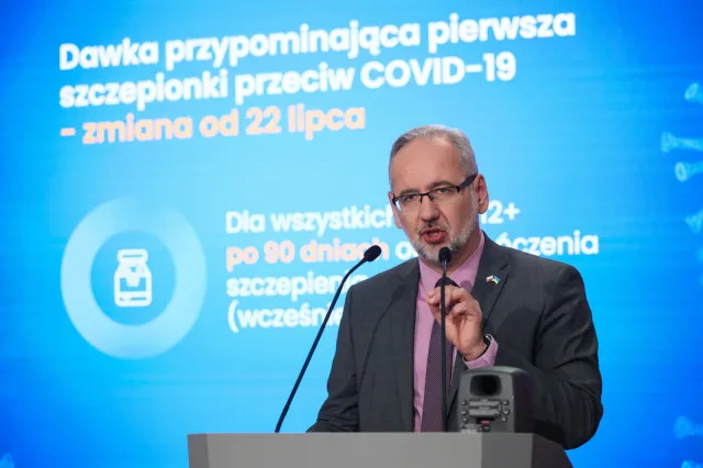 Czwarta dawka szczepionki na Covid-19 dla wybranych grup. Zapisy od 22 lipca