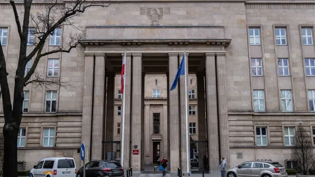 Warszawa: Protest nauczycieli pod MEiN