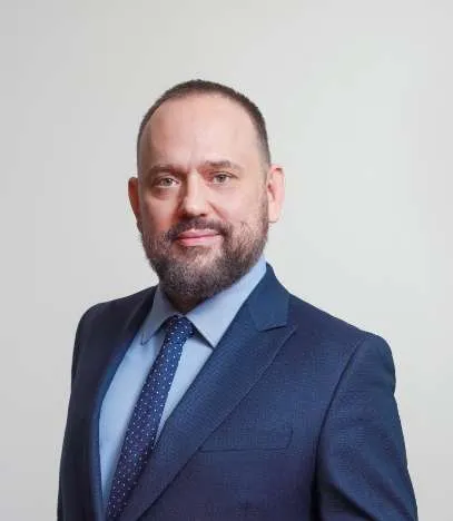Robert Nogacki – radca prawnym, partner zarządzający Kancelarii Prawnej Skarbiec