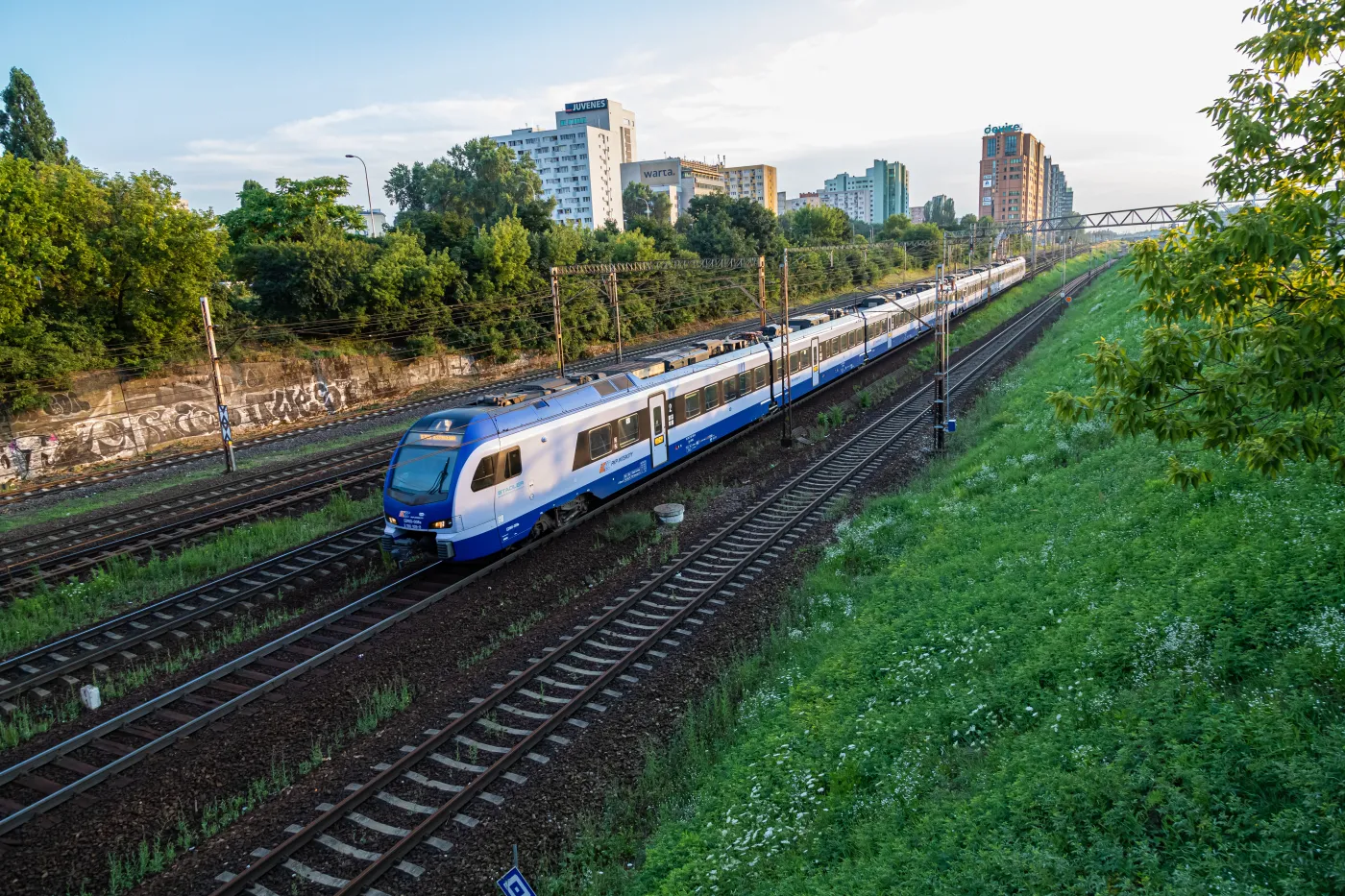 PKP Intercity ma pieniądze na zakupy. Najpierw pociągi piętrowe, potem szybka kolej