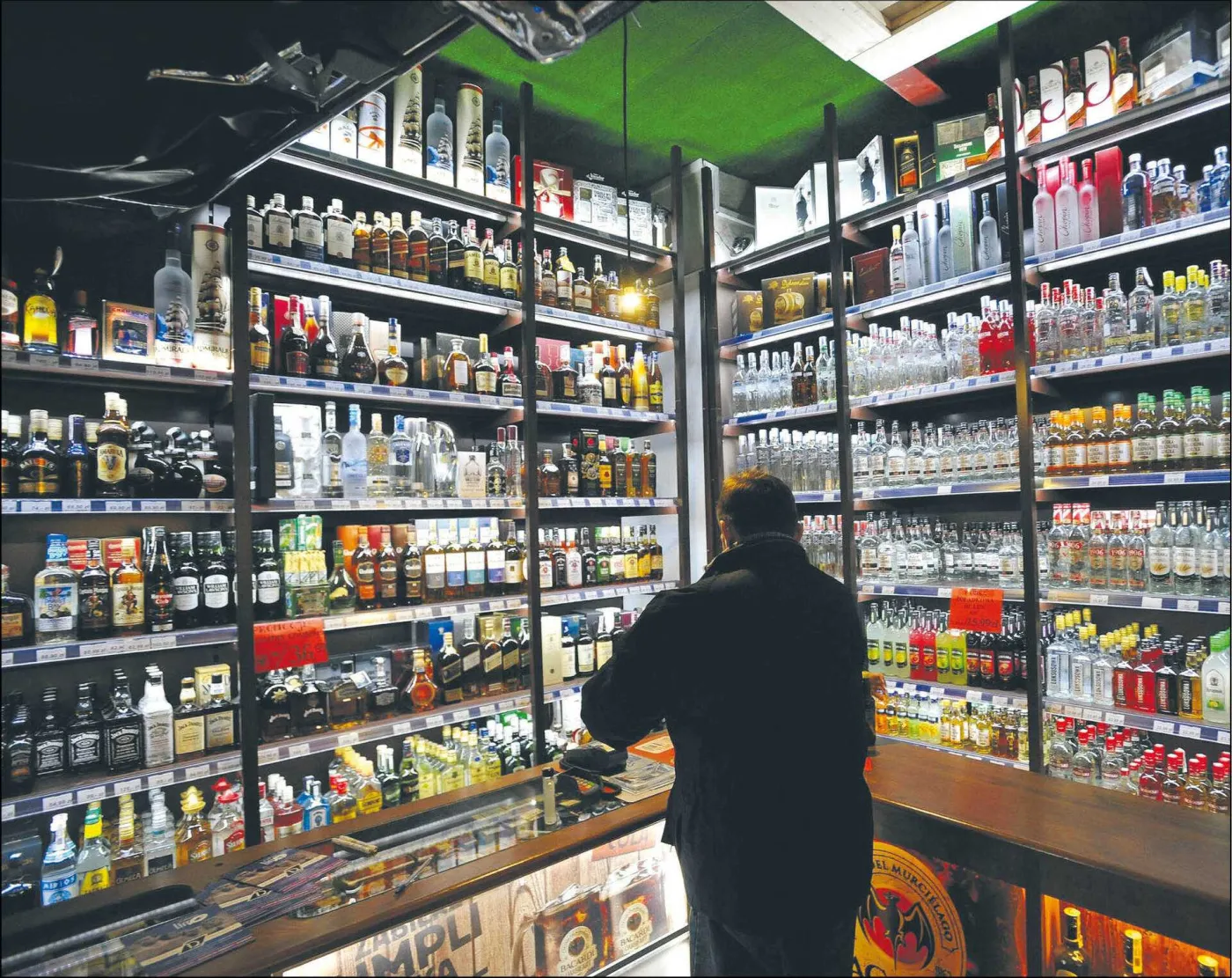 Dostępność alkoholu ma zostać ograniczona. Dwa projekty na horyzoncie