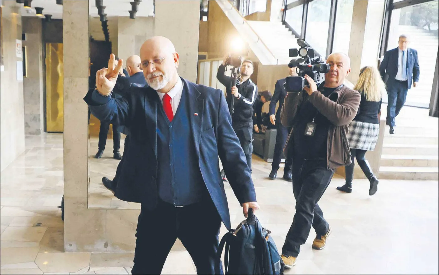 Świrski pożegna się z KRRiT