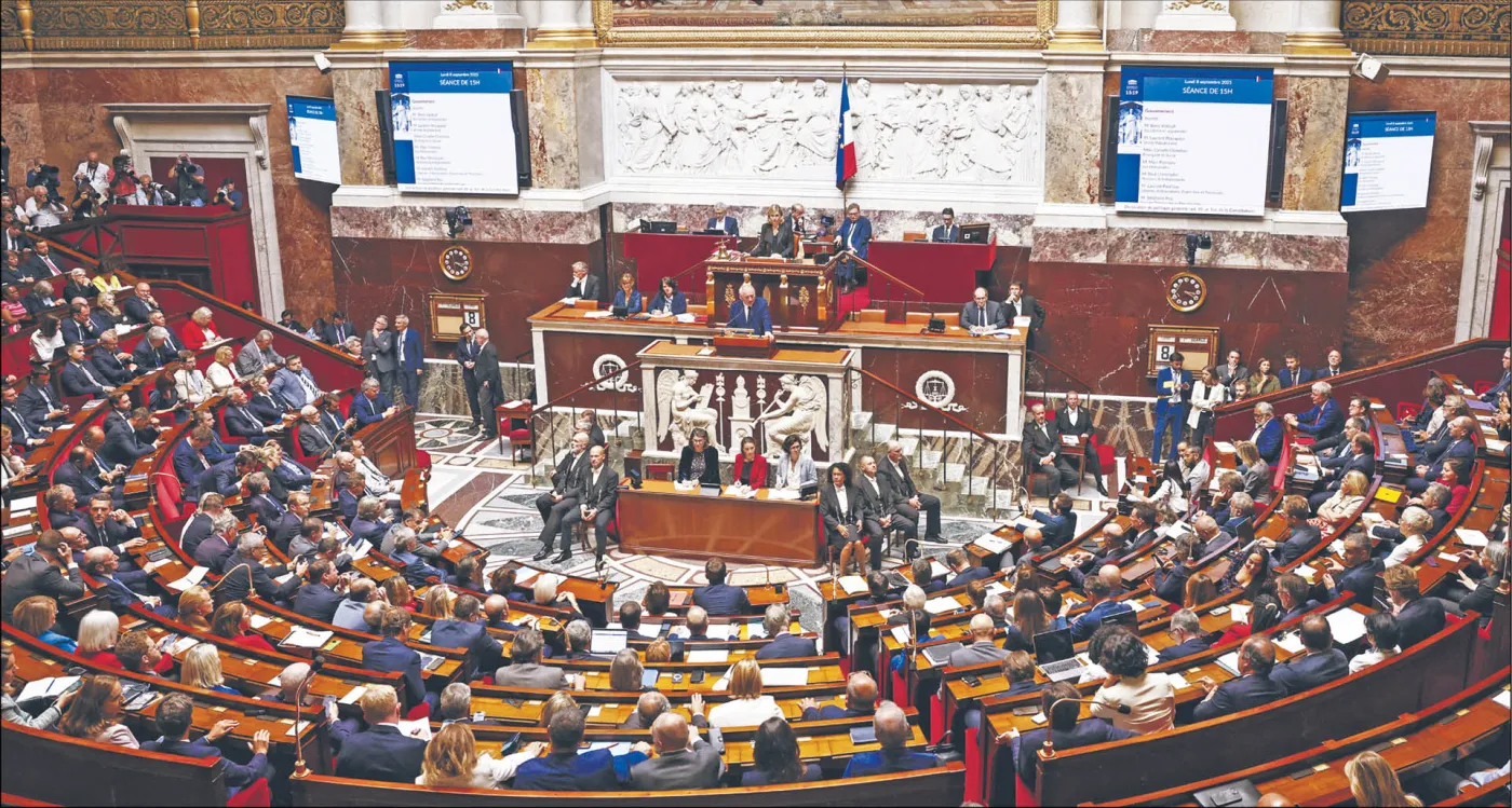 Francuski rząd upadł z hukiem