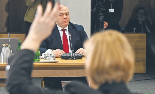 Kolejny dzień posiedzenia komisji śledczej ds. wyborów kopertowych. Co zeznał Jacek Sasin?