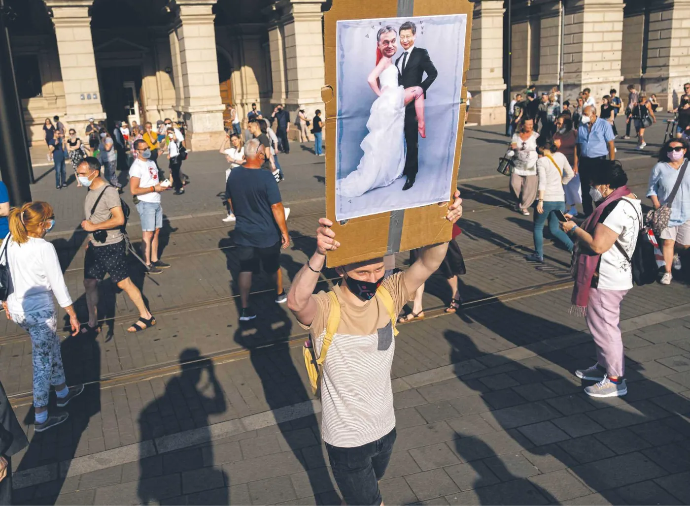 Chiny tkają sieć przyjaciół