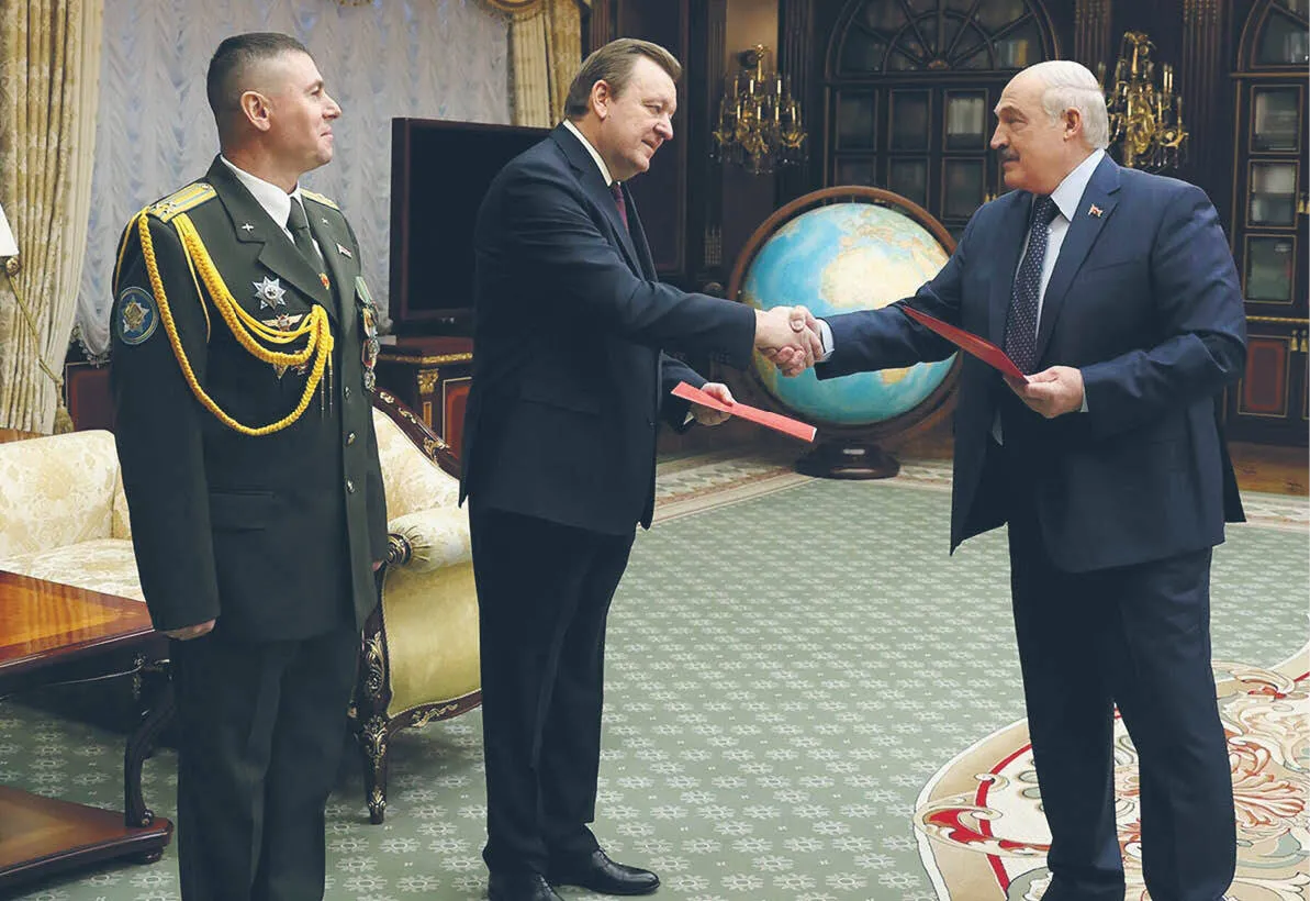 Białoruś złagodzi spory z Zachodem? Trudne wyzwanie przed nowym szefem MSZ
