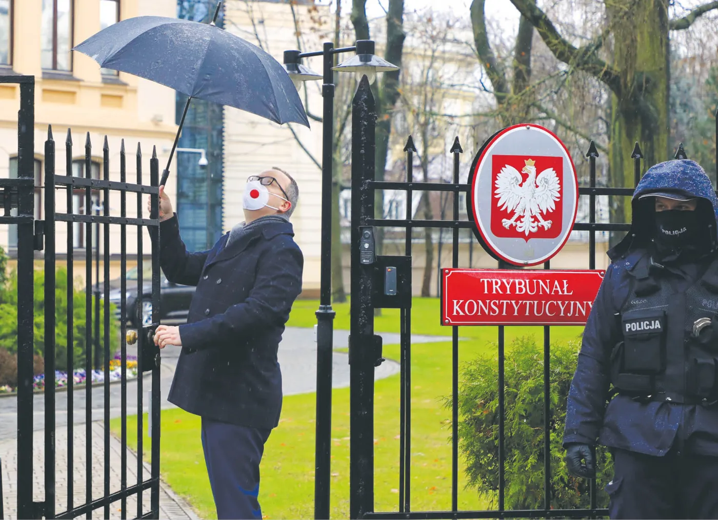 Pełną gębą czy na pół gwizdka