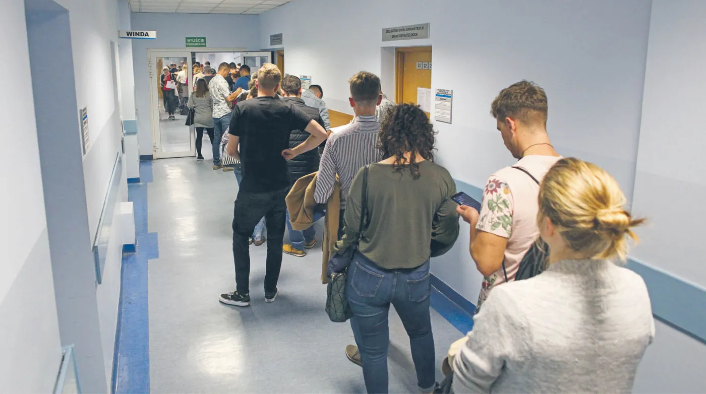 Spisek czy mobilizacja? Ludzie dopisują się do rejestrów