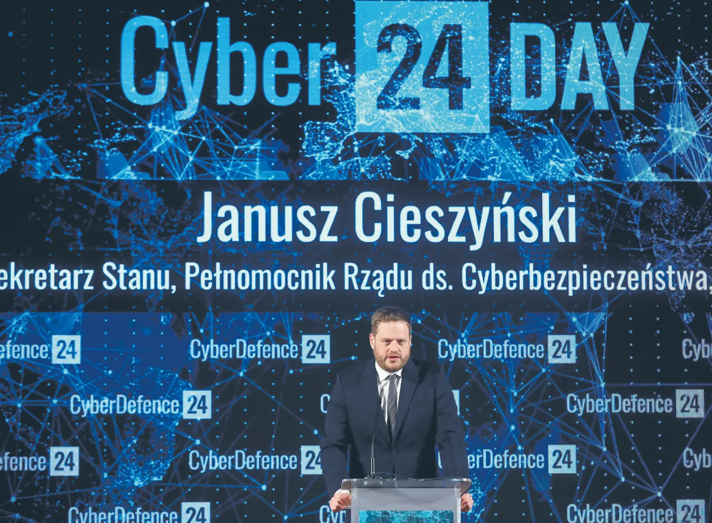 To nie są pieniądze dla operatorów – mówi o Funduszu Cyberbezpieczeństwa Janusz Cieszyński, odpowiedzialny za cyfryzację sekretarz stanu w KPRM