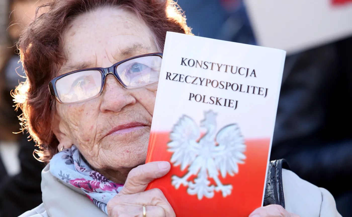 Demonstracja KOD w obronie konstytucji Polski
