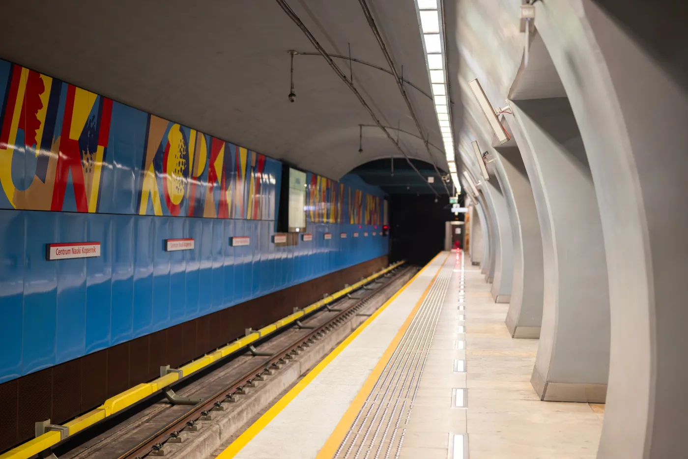 Nowe linie metra niczym twierdze. Warszawa buduje „Podziemną Tarczę” za unijne miliony