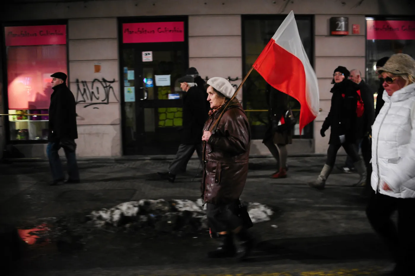 1285056-demonstracja-klubow-gazety-polskiej-w-trzecia-rocznice-katastrofy-w-smolensku.jpg