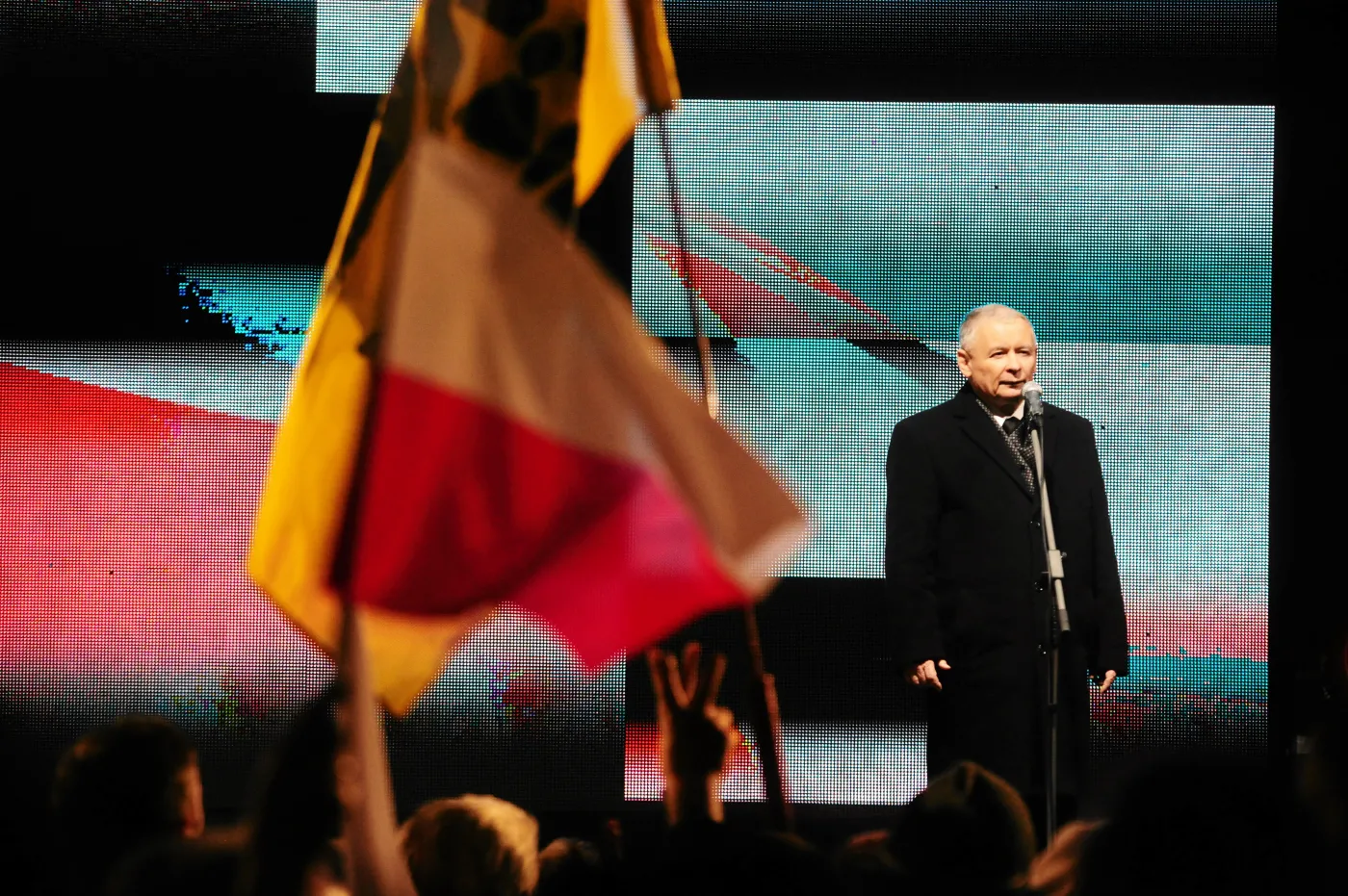 1285072-jaroslaw-kaczynski-przemawia-podczas-trzeciej-rocznicy-katastrofy-w-smolensku.jpg