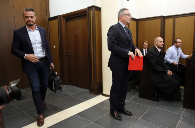 Nowak o aferze podsłuchowej: Na ławie oskarżonych nie siedzą wszyscy, którzy powinni