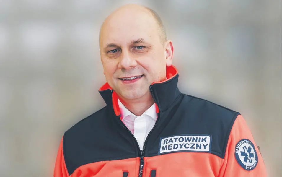 Gdyby ratownicy ograniczyli swoją aktywność do jednego etatu, wiele karetek by nie wyjechało [WYWIAD]