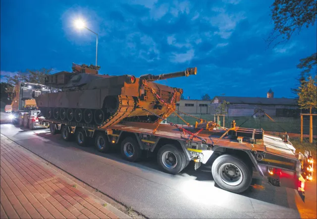 Smutna prawda o zachodniej pomocy. Czołgi do Polski nie dotrą tak szybko