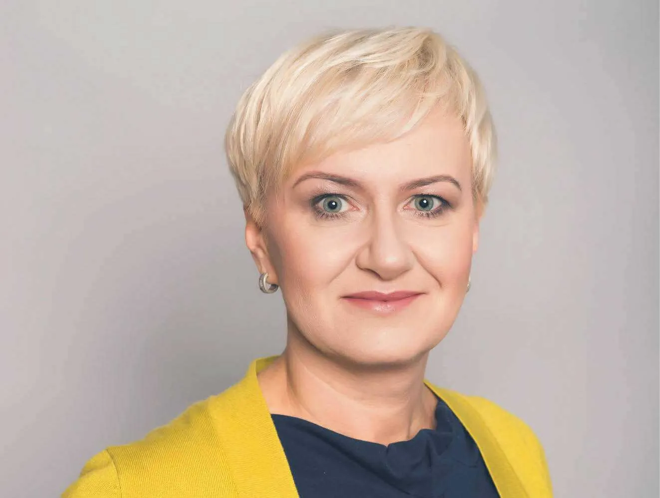 Dominika Olejniczak mened