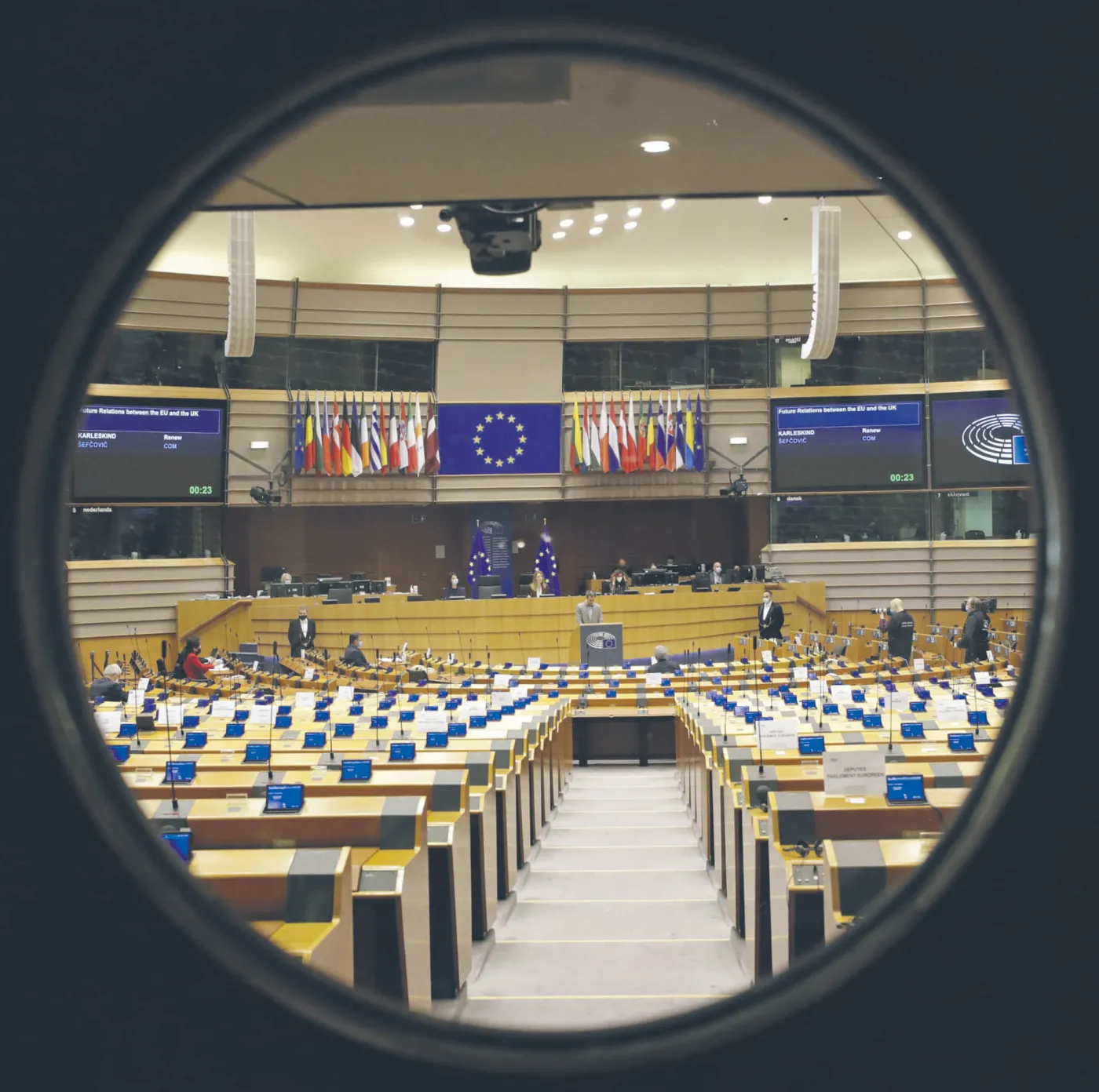 Trudne początki wielkiej debaty