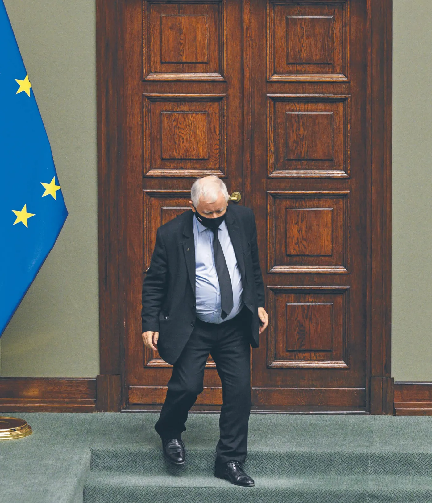 Spór o większość