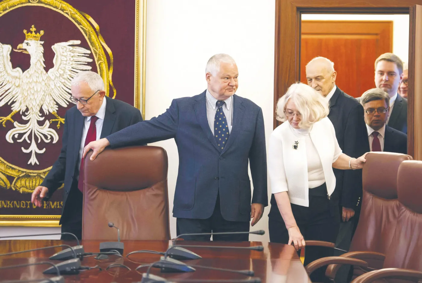 Opozycja tasuje karty do RPP