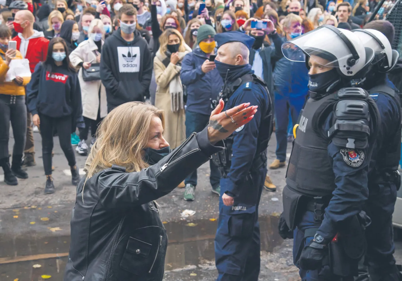 Zmierzch PiS czy protesty do przeczekania