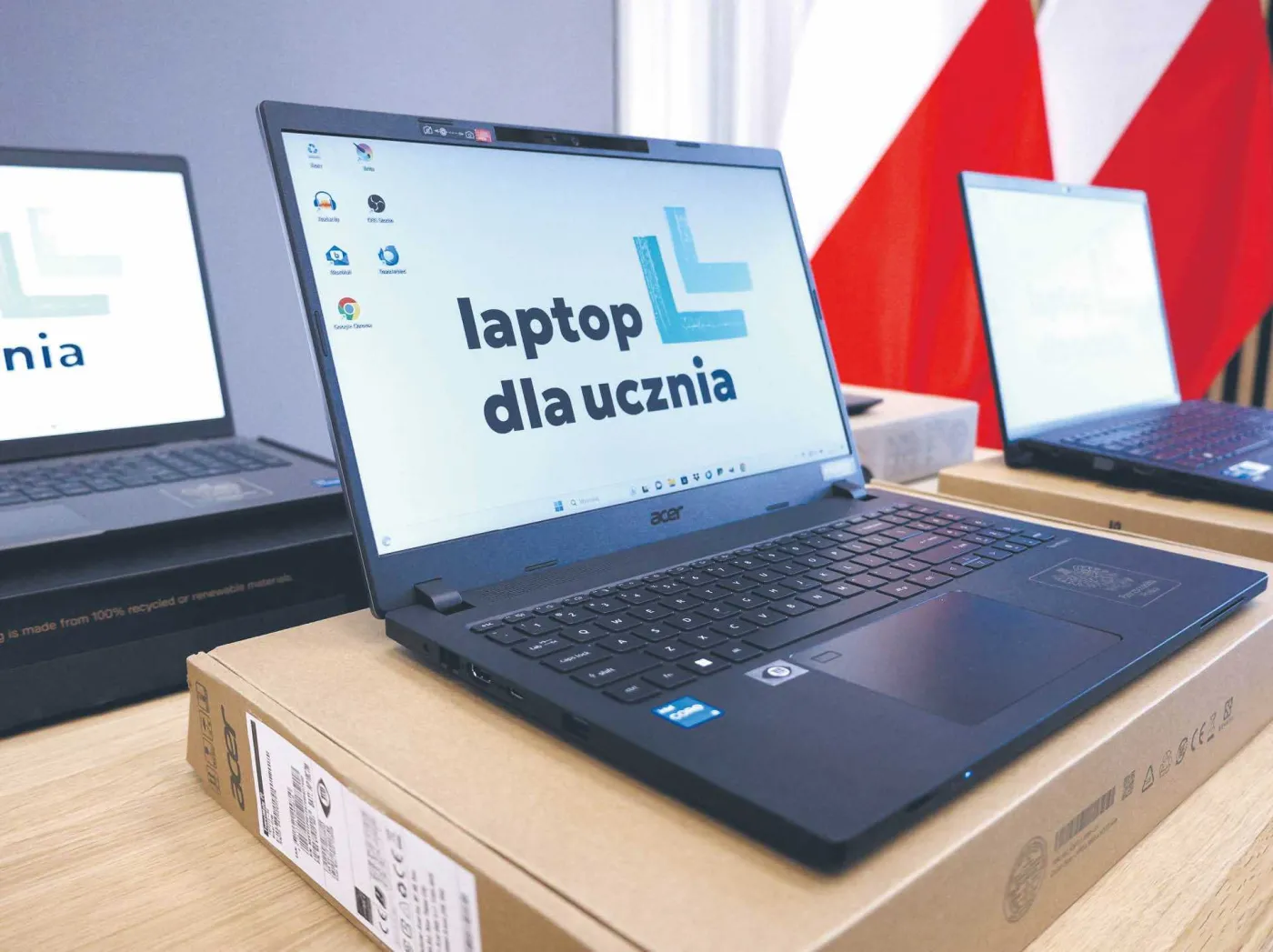Coraz grubsza warstwa kurzu na laptopach