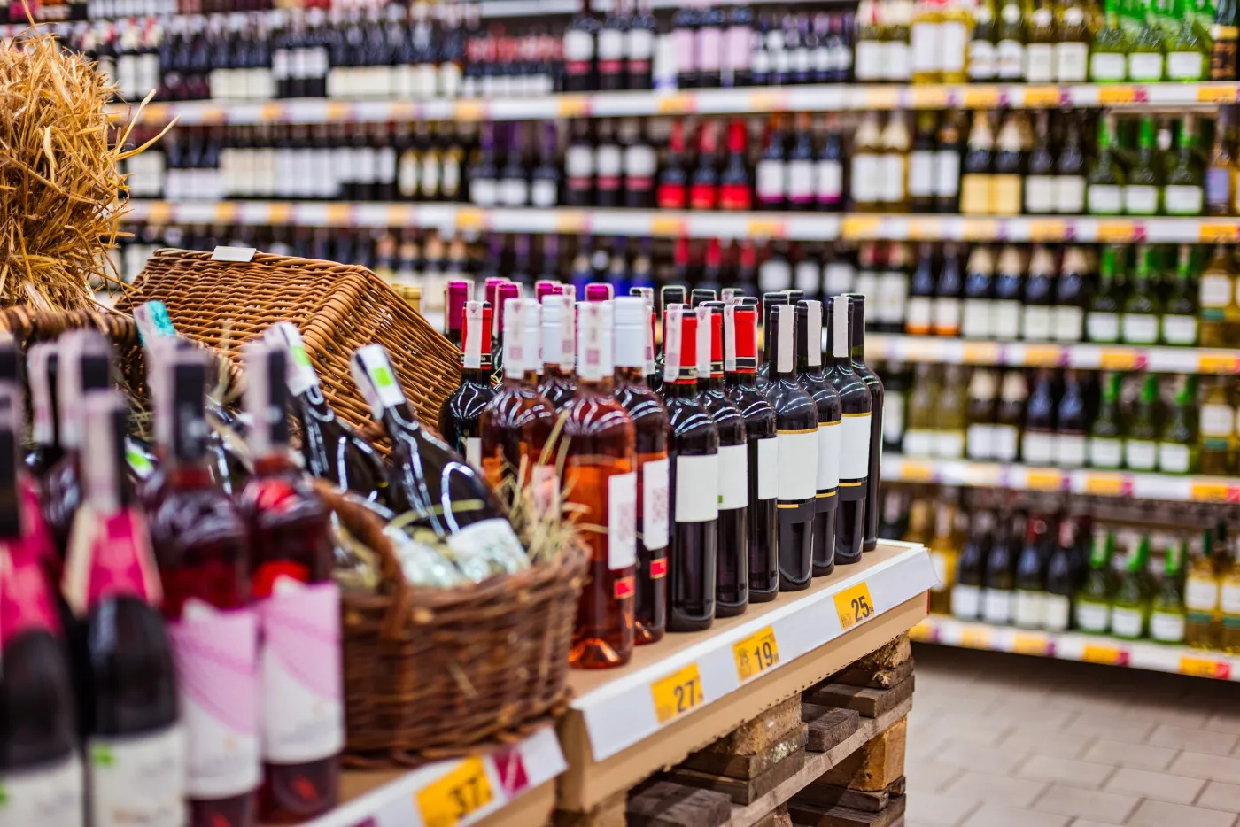 Ograniczenie punktów sprzedaży alkoholu to za mało