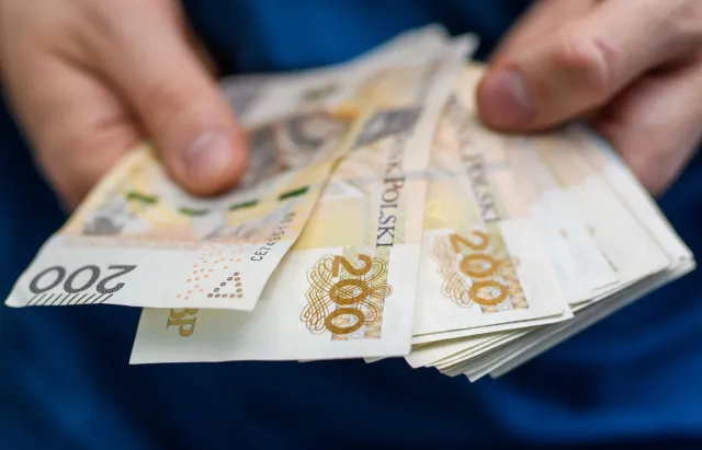 Rewolucji w płacy minimalnej nie będzie. Ministerstwo zmieniło projekt ustawy