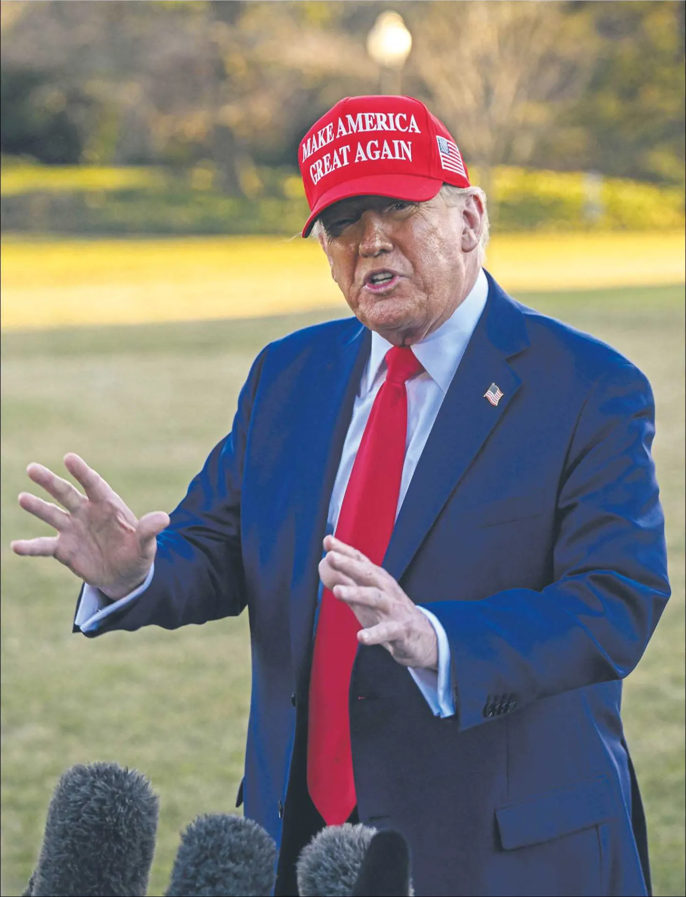 Obietnic z kampanii wyborczej Donaldowi Trumpowi na razie nie udało się zrealizować
