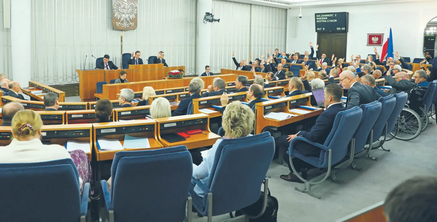 Chcą uderzyć uchwałą w ustawę