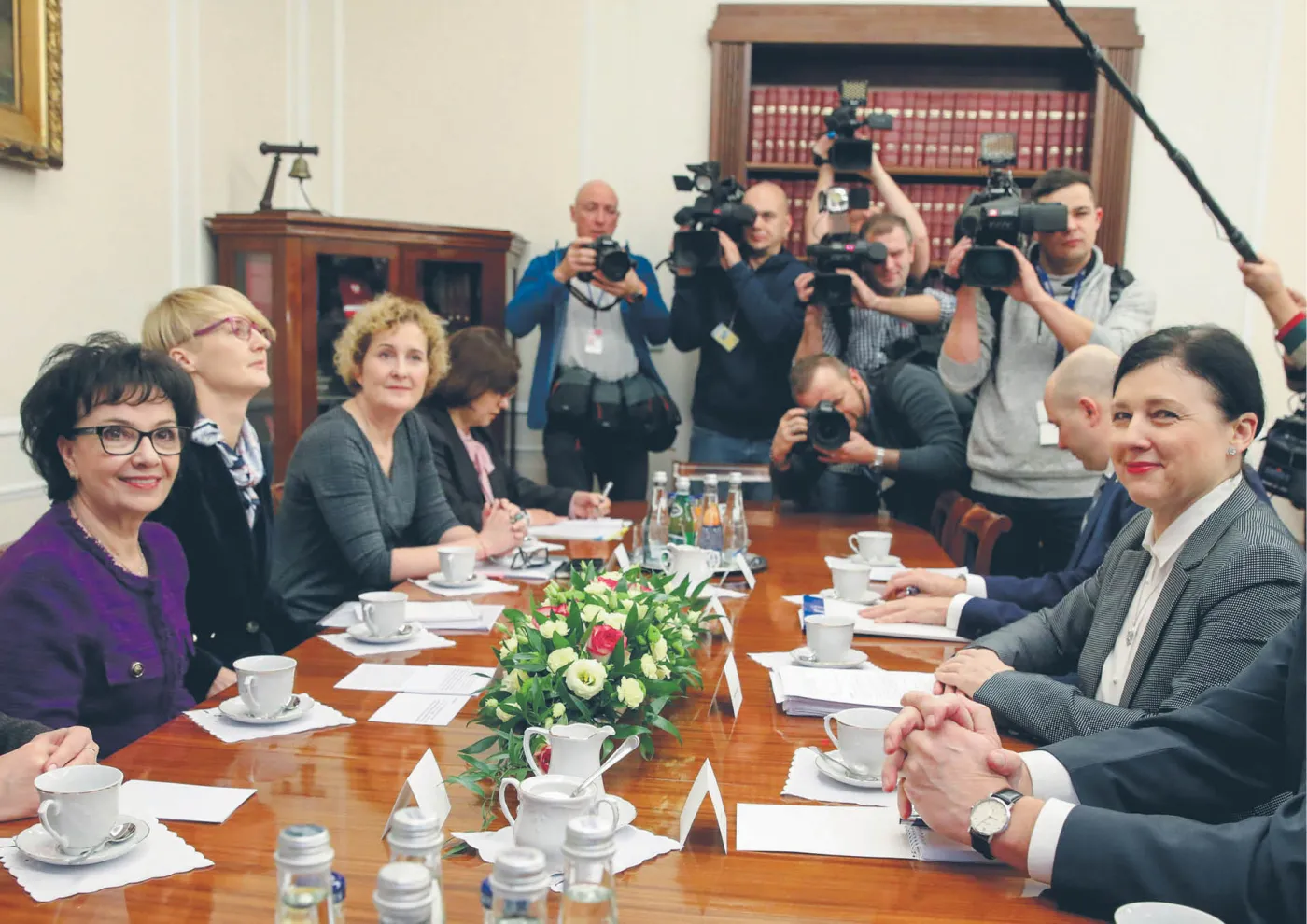 Bruksela rozmawia z PiS