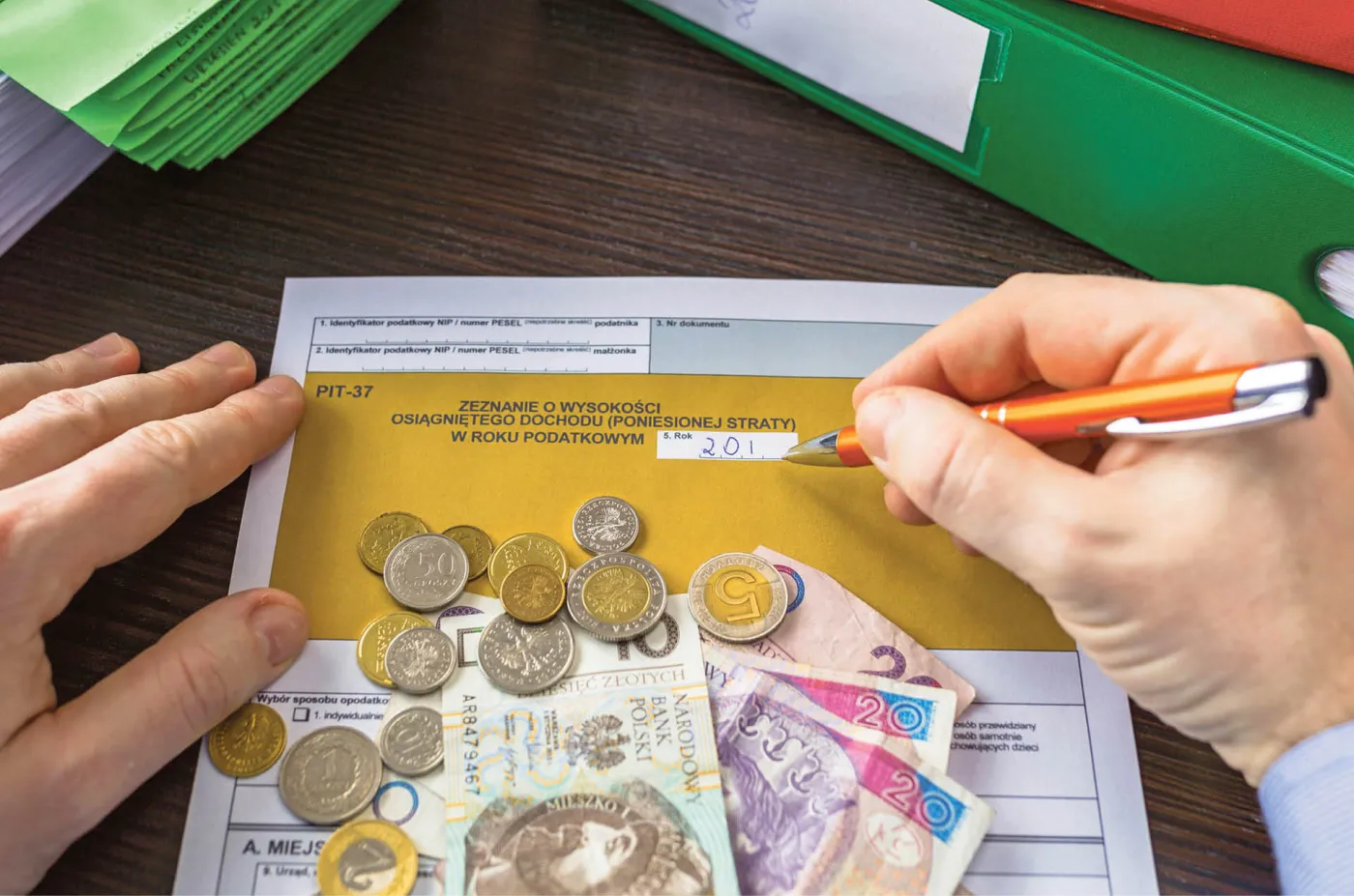 Młodzi mają ulgę w podatku i kłopot w zeznaniu