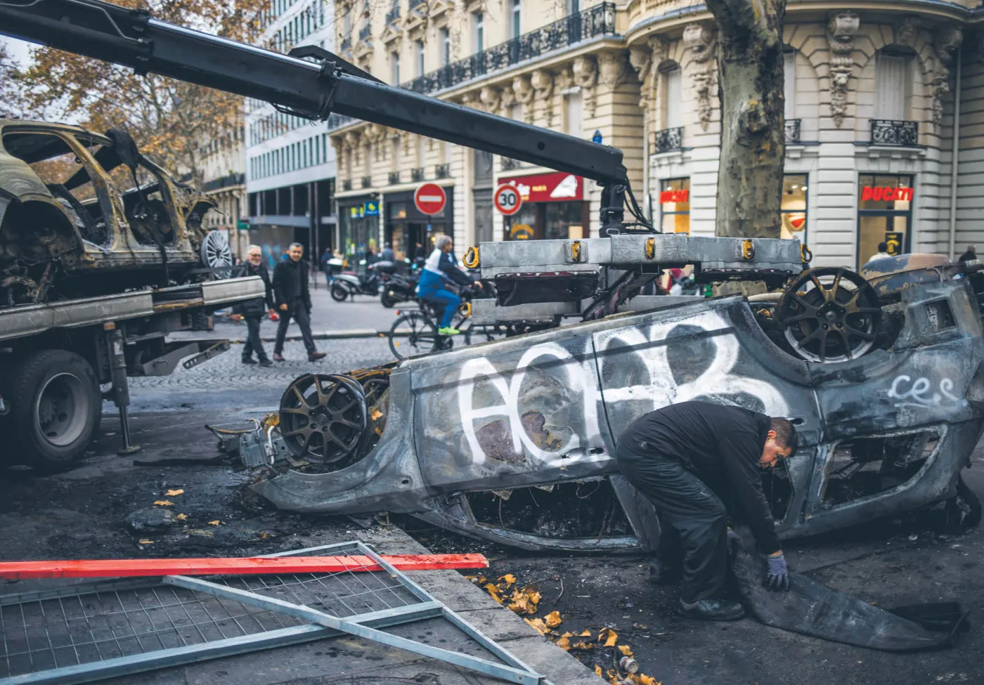 Bunt samozatrudnionych kamizelek
