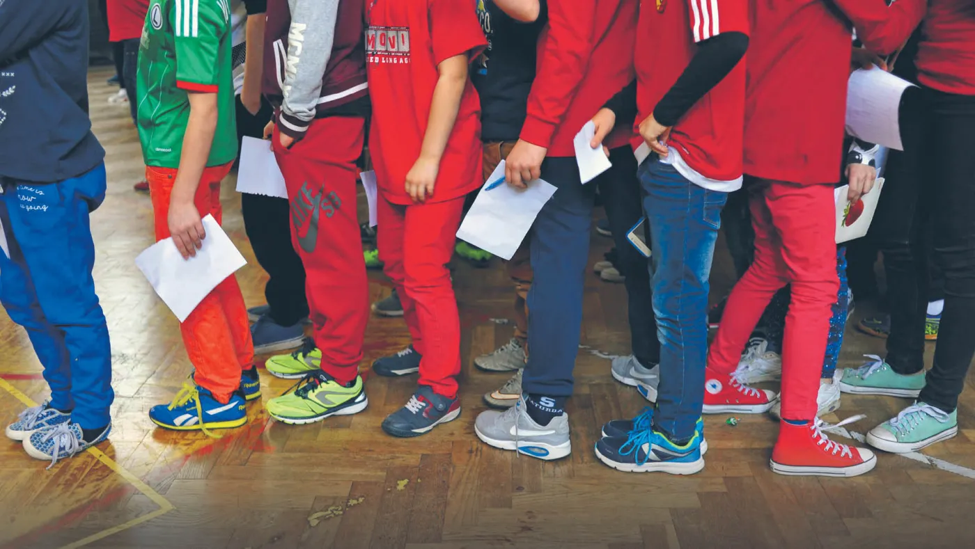 Otwarcie szkół to wariant włoski dla Polski